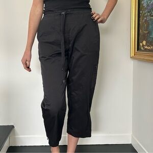 2000s Black Cargo Capri Pants / Size See Specs